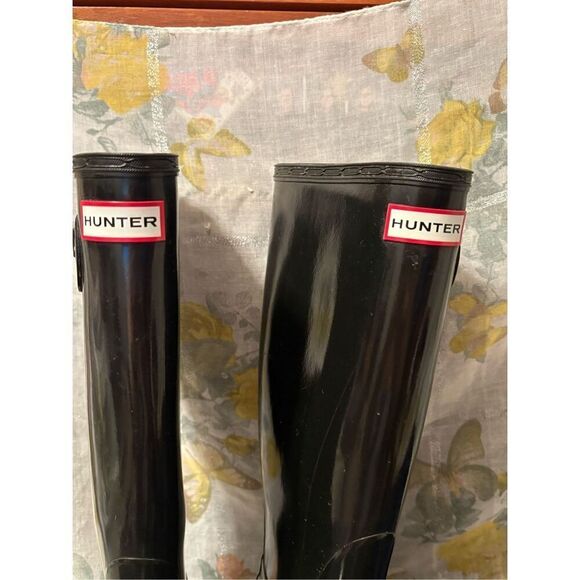 Hunter Original Tall Rain Boots - Gloss Black 17” Tall Size Female 7/male 6 - Picture 10 of 15